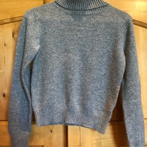Gray turtleneck